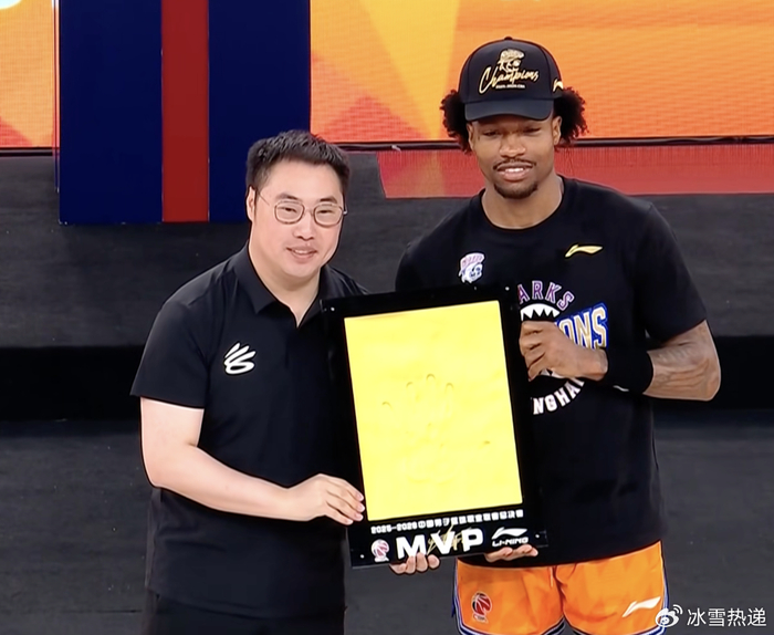 开云体育登录-比肩姚明!古德温当选FMVP:成上海队史第2人 外援历史第9人|总决赛|CBA|古德温-马利费|哈桑-怀特塞德|上海男篮_新浪体育_新浪新闻
